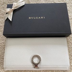 Bvlgari women’s white leather wallet